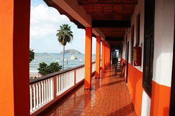 Hotel Villa Flores Rincon de Guayabitos Buitenkant foto