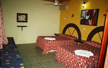 Hotel Villa Flores Rincon de Guayabitos Buitenkant foto